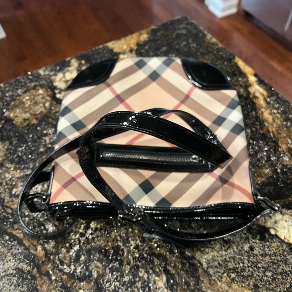 Burberry Novacheck Crossbody Bag - Picture 2 of 6